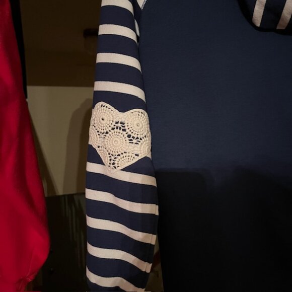 2 Disney Mickey Mouse Hoodies Size M - Picture 7 of 12